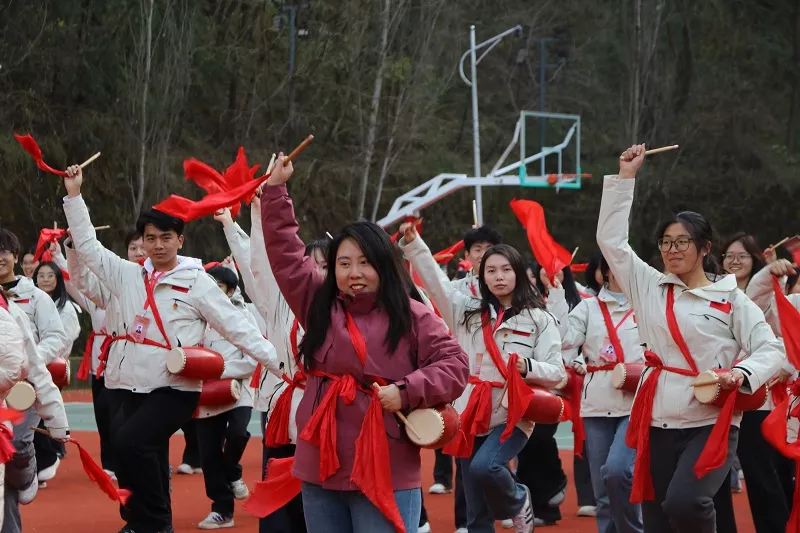 从延安出发：西安科技大学高新学院青年学子的"精神寻根"之旅（三）