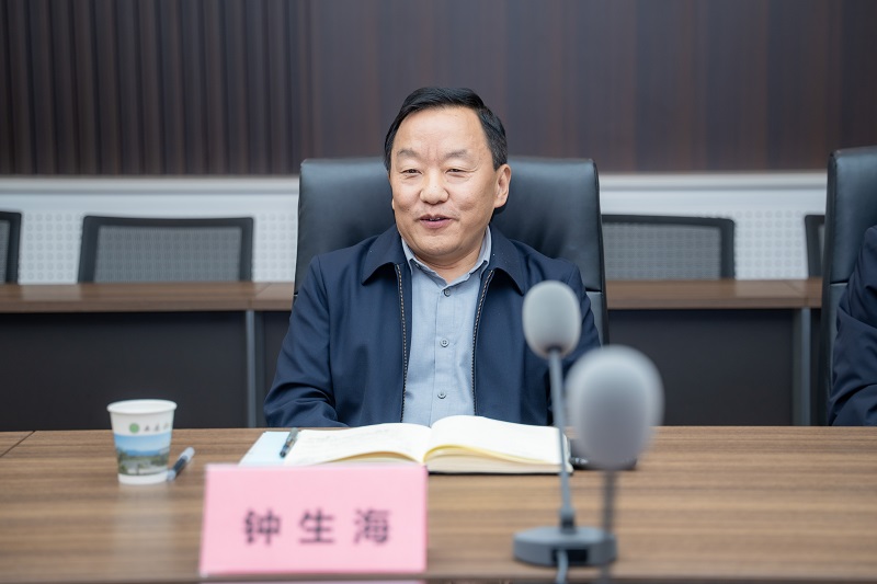 安康学院钟生海书记