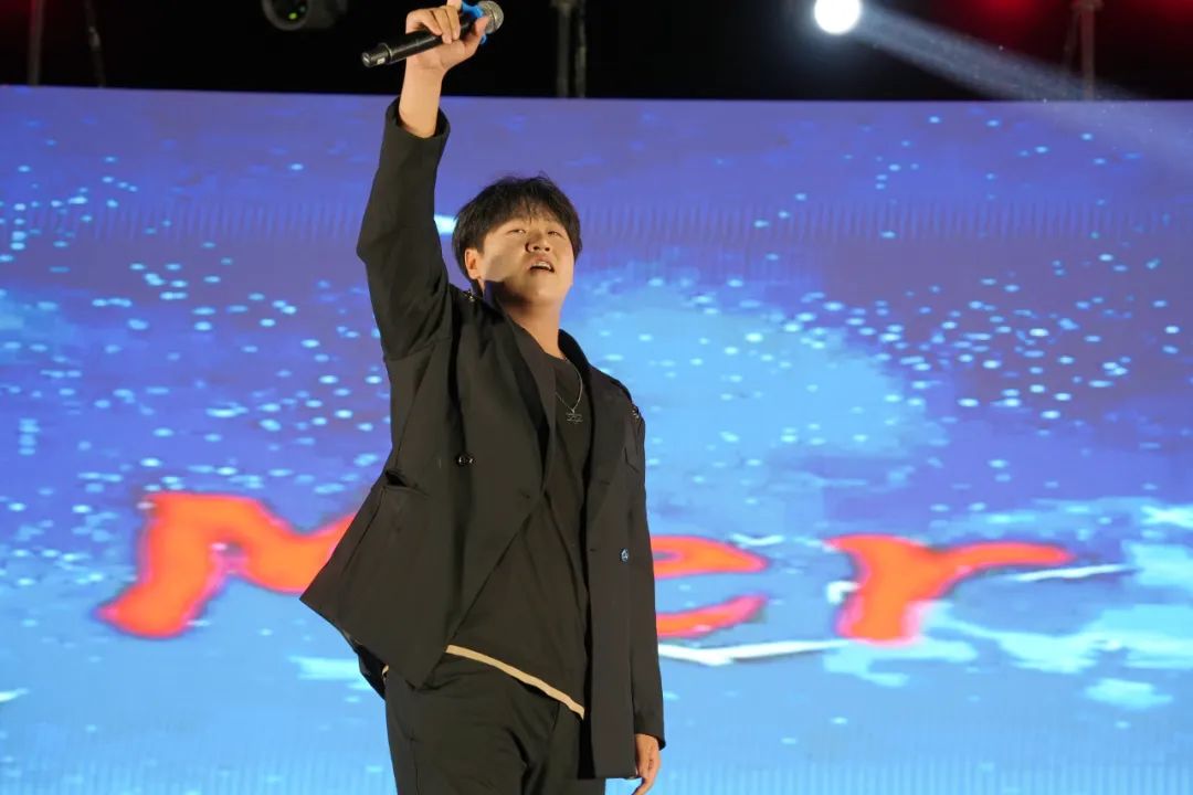 震撼！温暖！感动！青春！西安博雅艺术职业高中职教活动周展演暨2025届毕业晚会