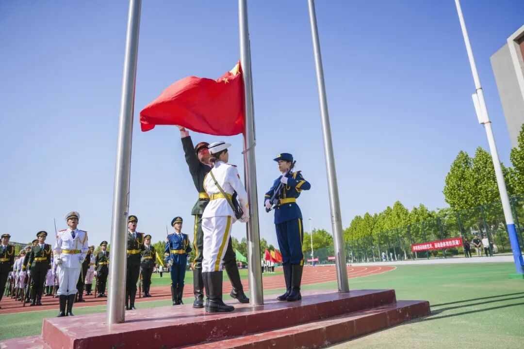 西安科技大学高新学院第十四届田径运动会开幕式圆满成功！