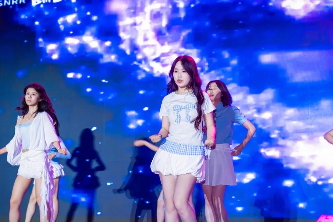 高燃！璀璨！西安现代综合职业高中2025届毕业晚会封神之夜！