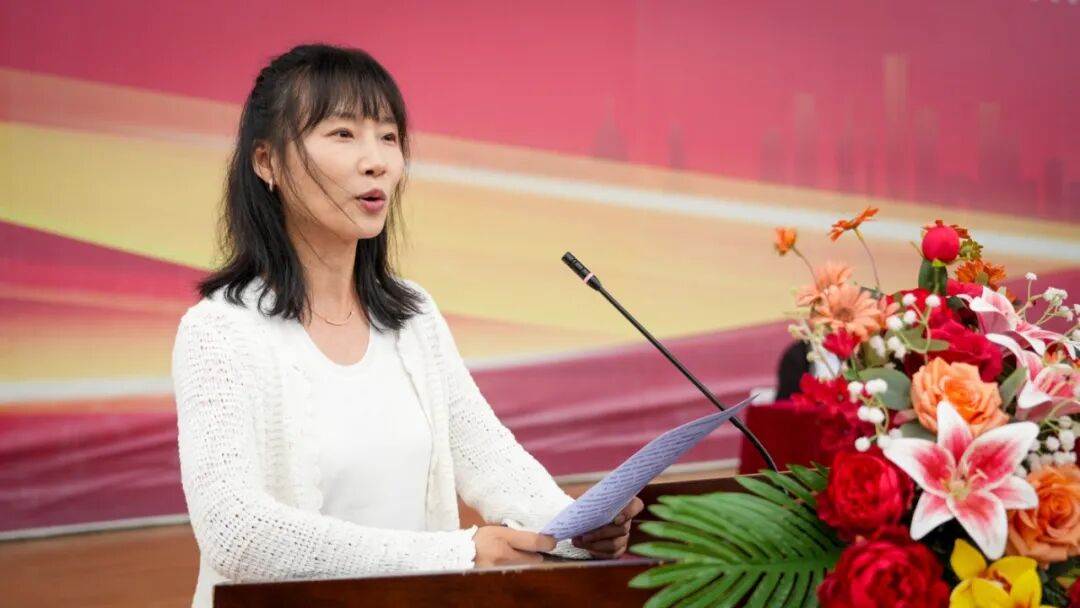 西安城市建设职业学院举行2026级新生开学典礼暨军训总结表彰大会