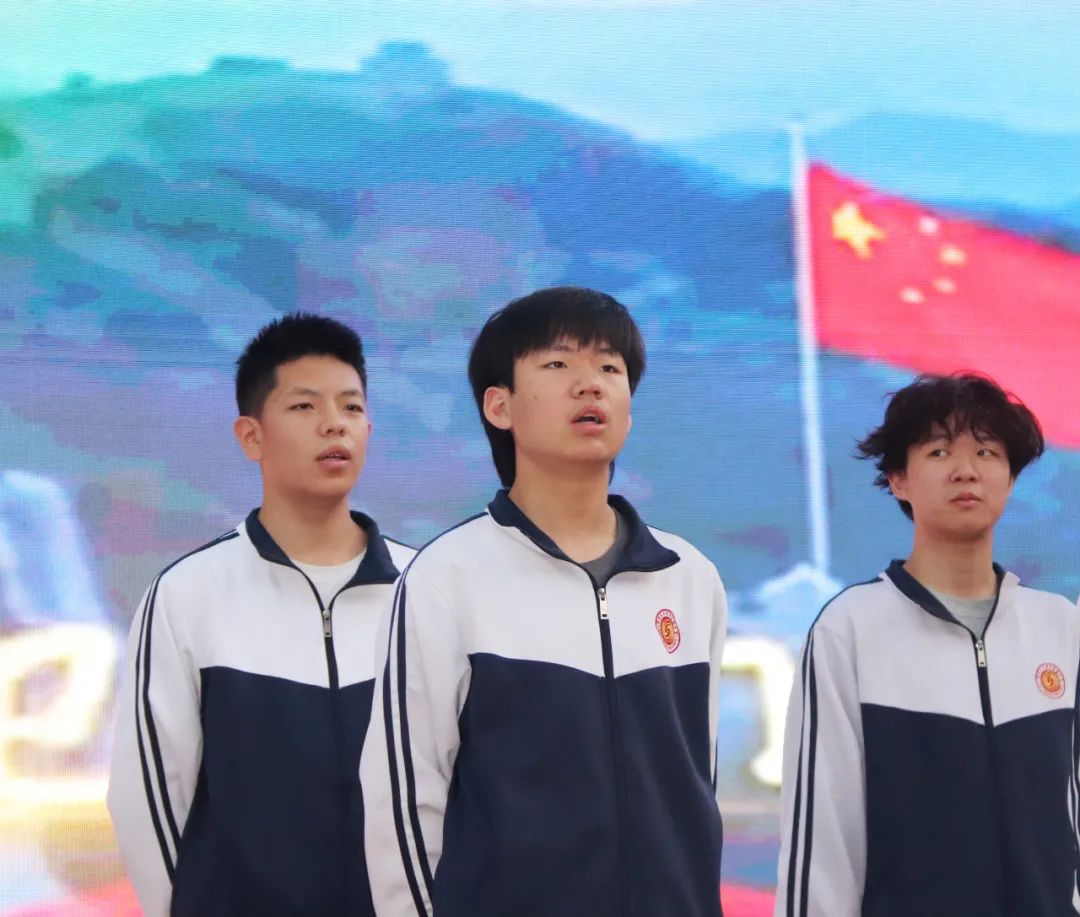 西安东方职业高级中学红五月歌唱比赛圆满落幕