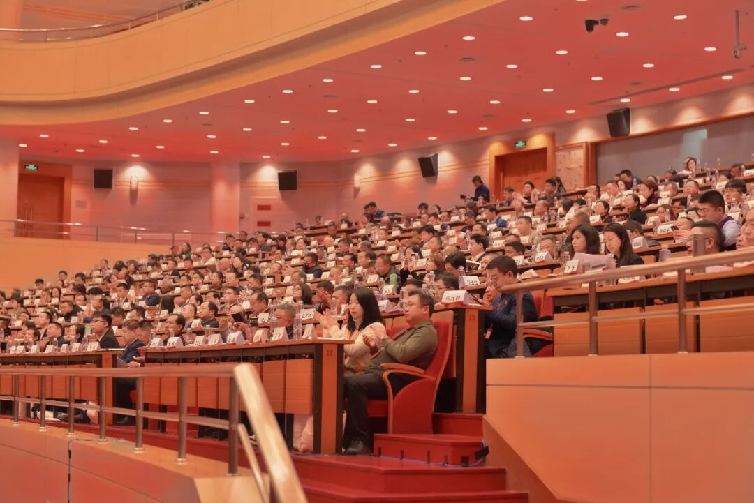 西安欧亚学院董事长胡建波连任中国民办教育协会副会长