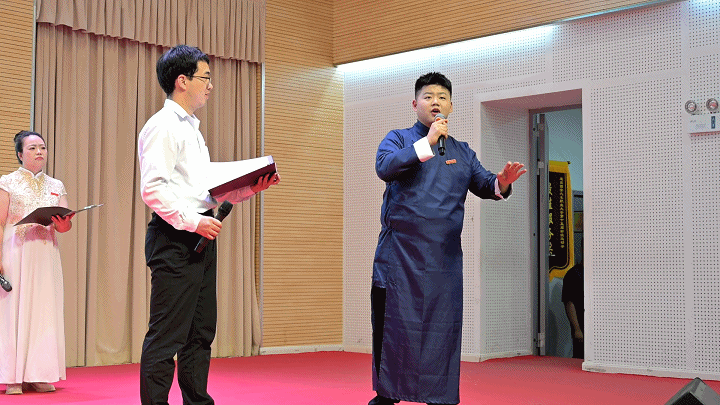 西安汽车职业大学举办“春和景明，诗韵西汽”第三届教职工朗诵大赛