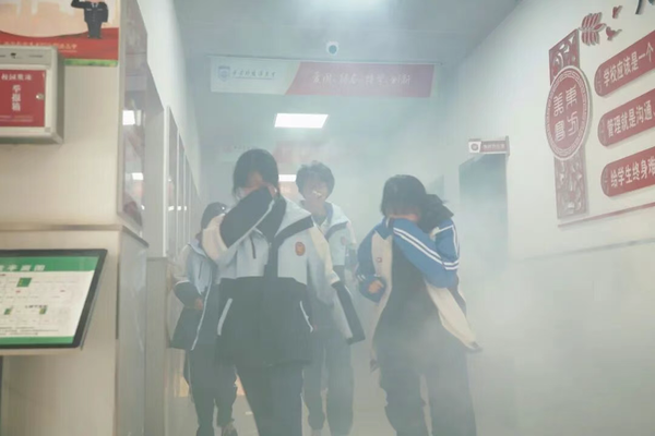 西安东方美术综合职业高中开展消防安全疏散演练! 西安东方美术综合职业高中开展消防安全疏散演练!