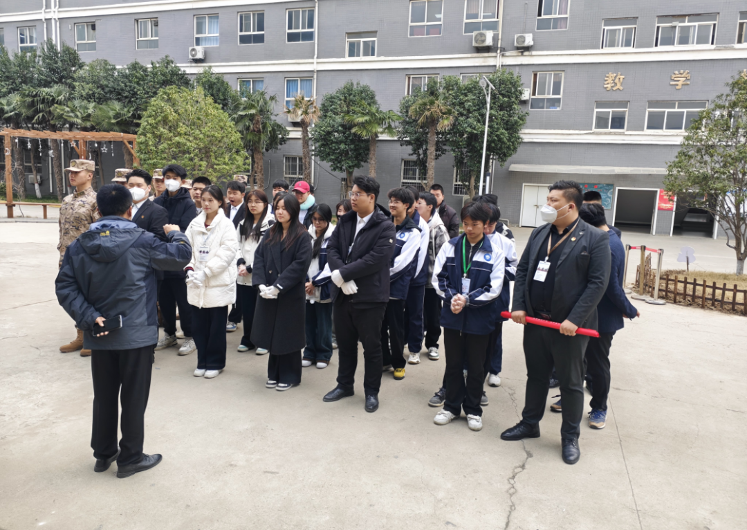 绿意盎然，播种希望—西安轨道交通技师学院植树节活动纪实