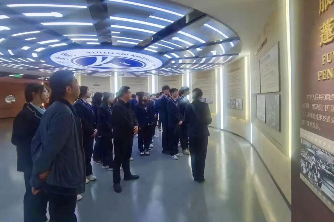 【喜报】中共西安铁道技师学院委员会荣获“五星党组织”荣誉称号