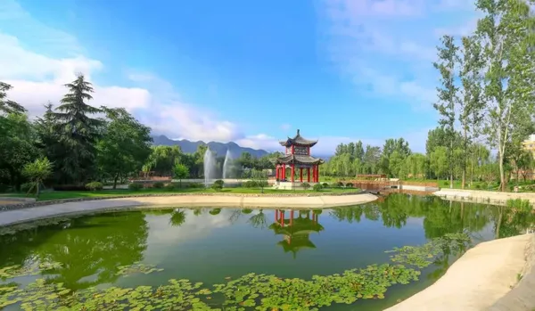 西安明德理工学院-明德湖 西安明德理工学院-明德湖