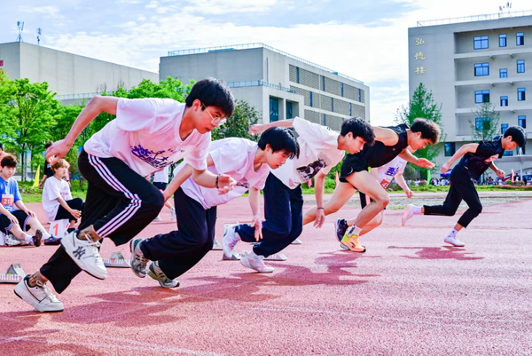 @陕西考生！南充电影工业职业学院在陕西招生代码：7371，莫失良机！