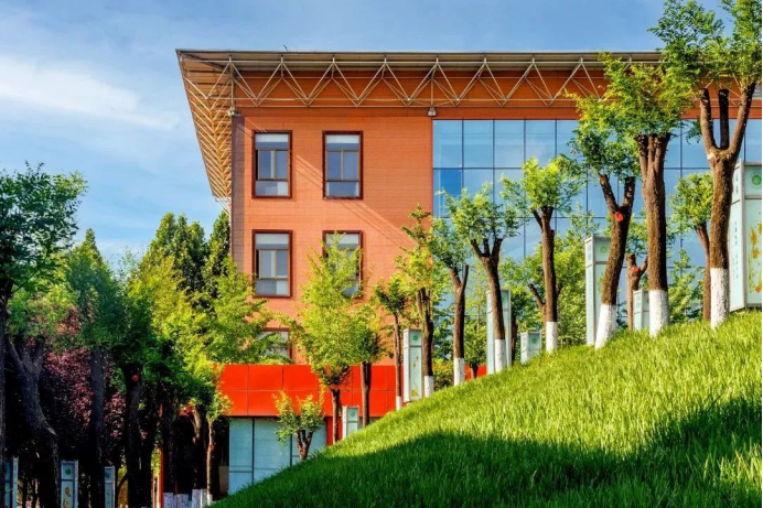 双师型教师占比过半，实习单位多！西京物联网工程专业，欢迎报考