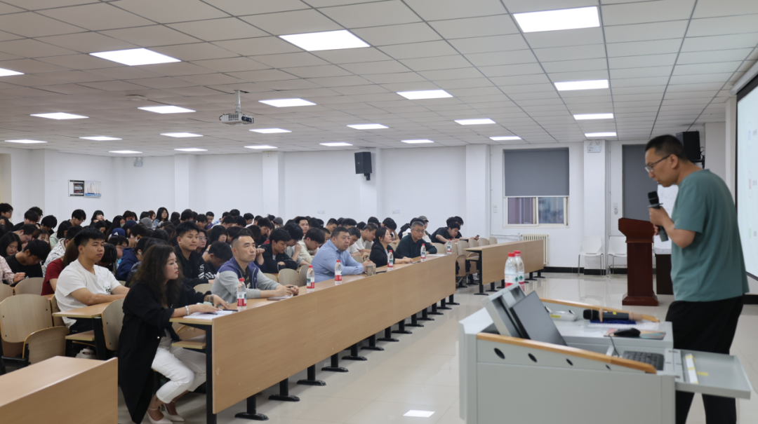 奋斗故事点亮青春征程|陕西电子信息职业技术学院举办杰出校友学术报告会