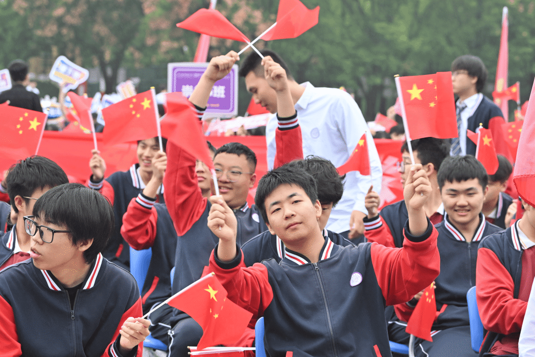 西安育华职业高中2026年秋季田径运动会圆满落幕！