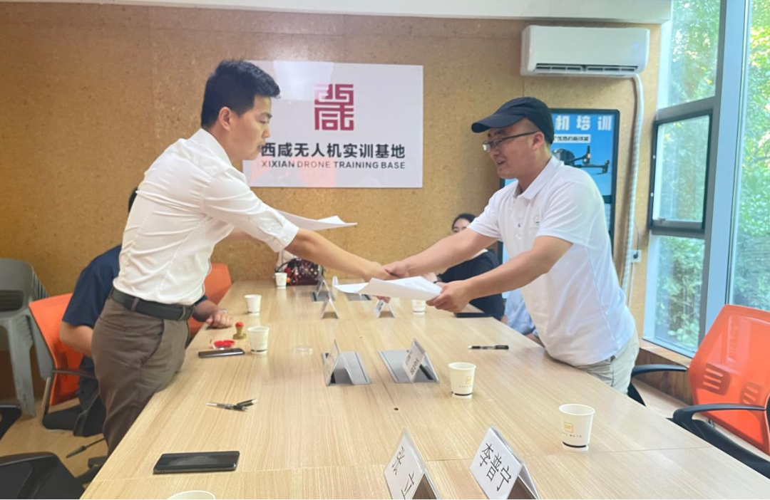 西安城市建设职业学院与西安启飞无人机科技有限公司达成战略合作