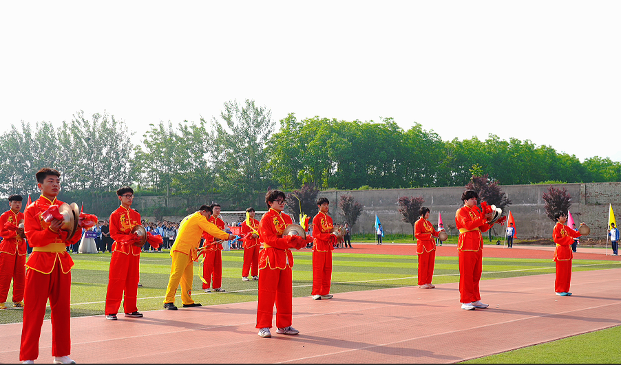 西安华跃职业高级中学第七届春季田径运动会精彩大回放！