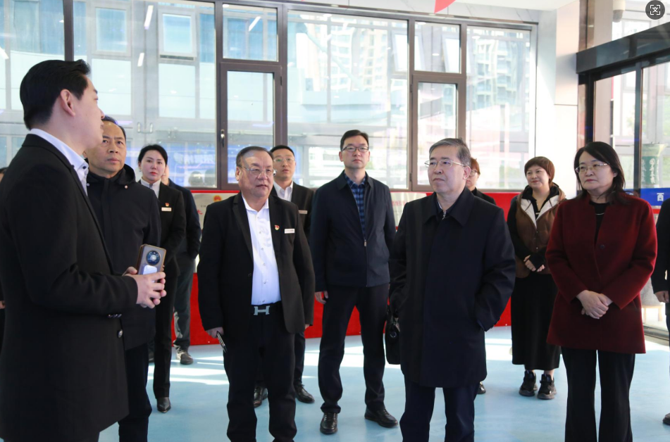 省人大相关领导莅临西安建筑工程技师学院开展职业教育立法调研