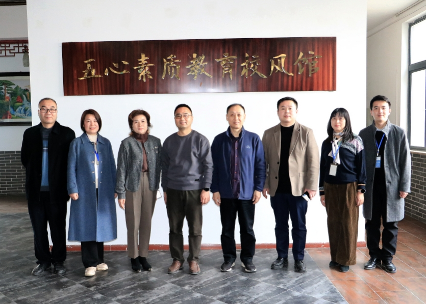 中国东方教育集团研究院赴陕西精工数码技术学校参观交流