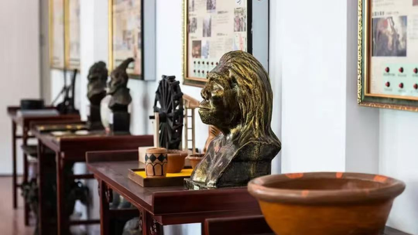 历史课太枯燥？西安东方职业高级中学这位老师如何让学生沉浸式 “穿越” 历史3.png