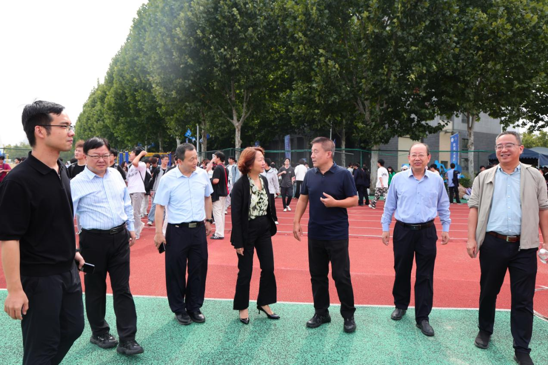 西安铁路职业技术学院2027届毕业生秋季综合类校园招聘会成功举办