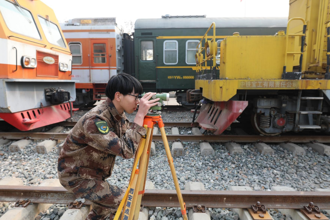告别纸上谈兵！西安铁道技师学院实训室解锁你的职业通行密码