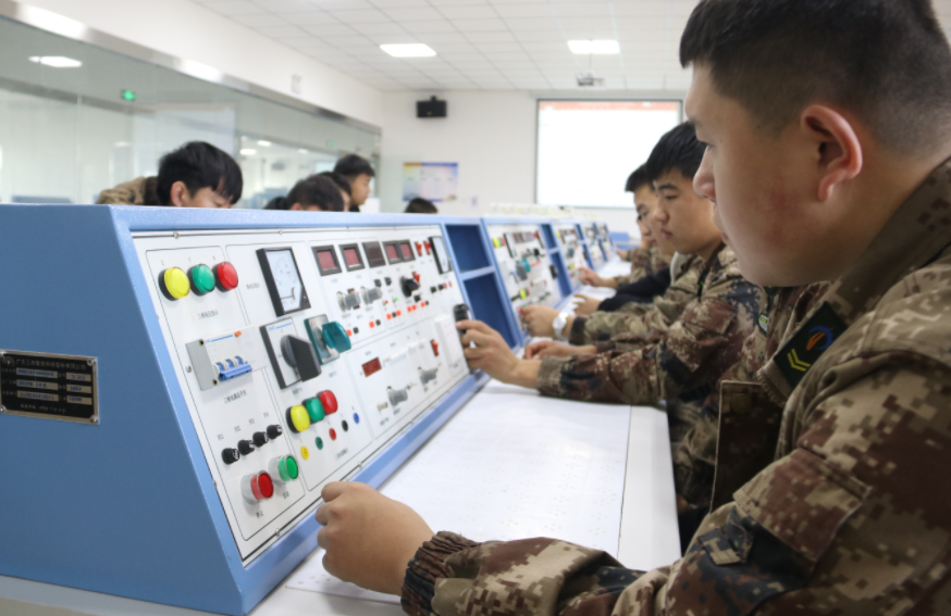 告别纸上谈兵！西安铁道技师学院实训室解锁你的职业通行密码