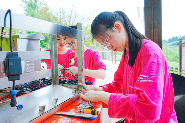探知未来科技女性培养计划：为青春插上科技的翅膀4.png