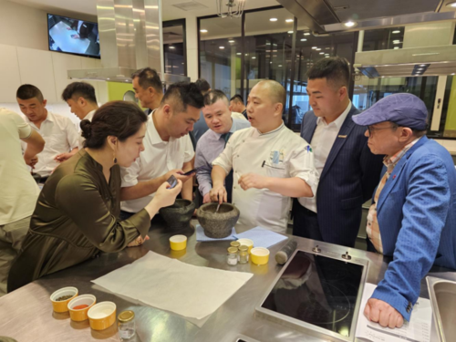 陕西旅游烹饪职业学院推动鲁班工坊中餐烹饪项目建设4.png