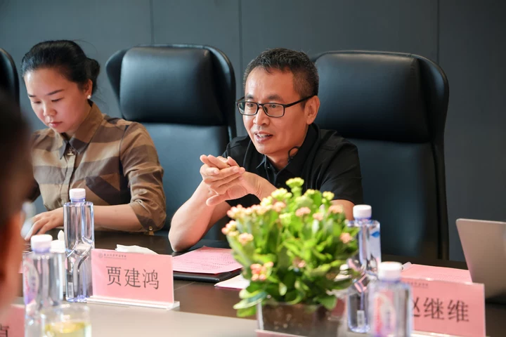 西安海棠职业学院与北京宏强富瑞集团开启深度合作