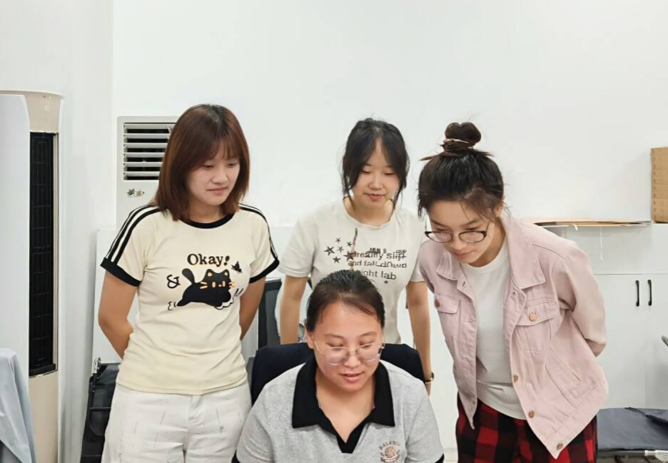 喜报｜西安工商学院经管院学子在全国第五届高校数智化商业决策创新大赛数字营销赛项中斩获佳绩