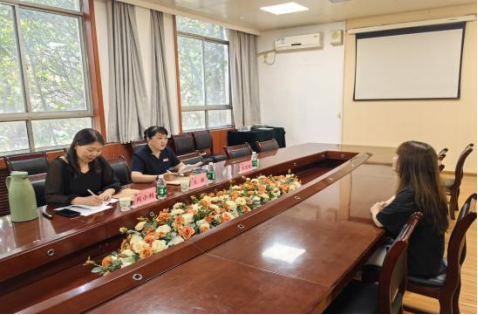 陕西德瑞敬老集团走进西京学院开展专场招聘会