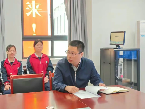 西安市雁塔区职业高级中学2024级会计事务专业学生开展认识实习活动