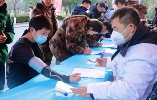 西安铁道技师学院团委组织无偿献血公益活动3.png