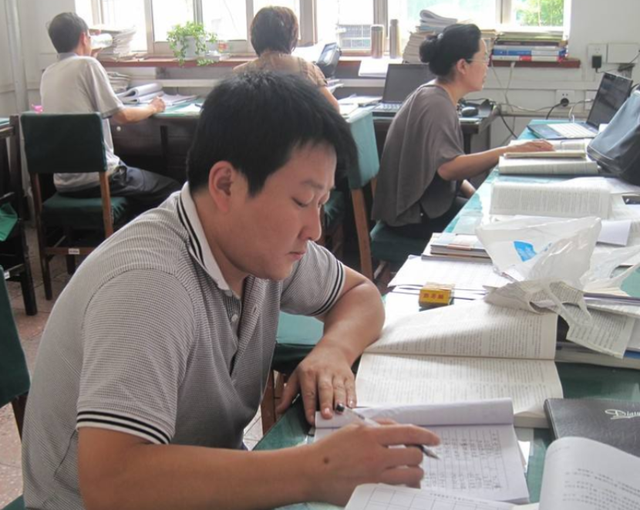 教师的"有趣现象",为啥英语老师貌美如花,数学老师"地中海"