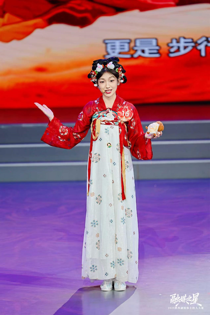 喜报｜西安外事学院人文艺术学院播音学子在 2025 “融媒之星”陕西融媒体主持人大赛中再获佳绩！