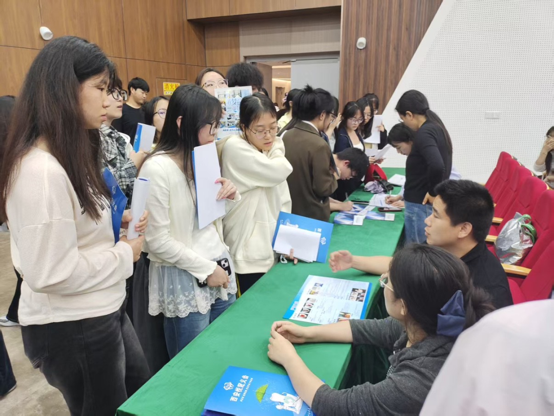 西安海棠职业学院举办2024级口腔医学技术专业实习企业宣讲会