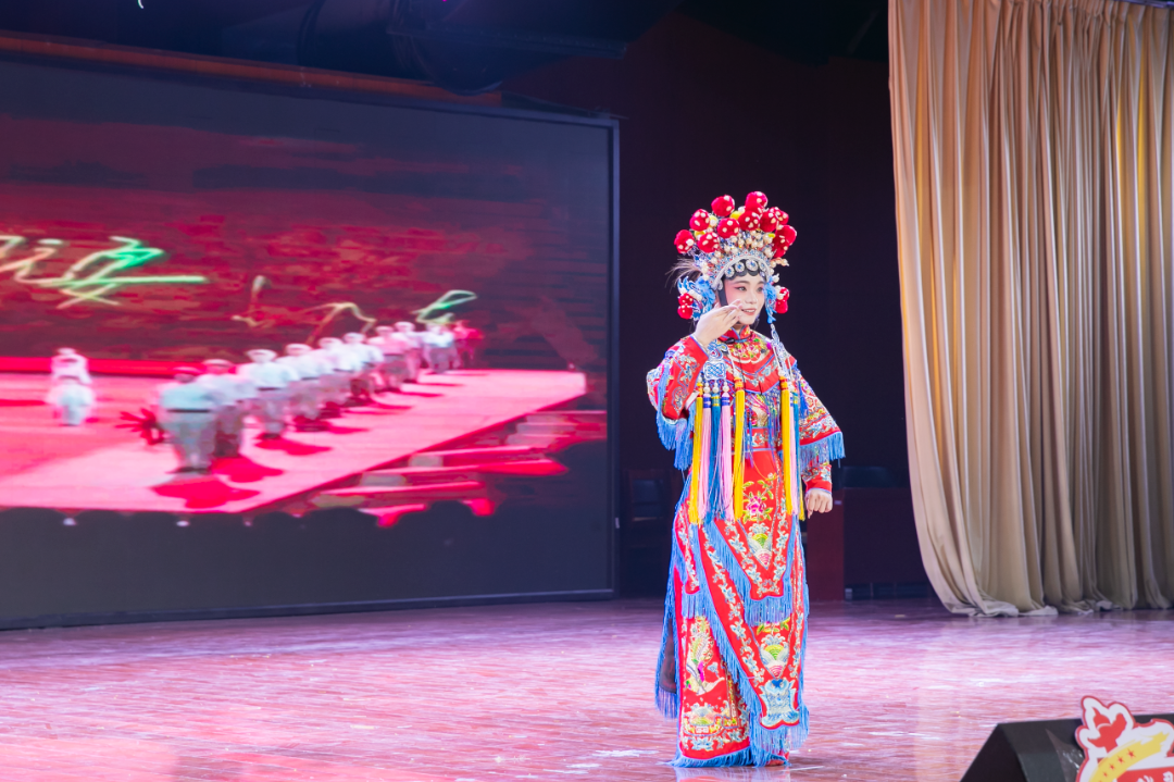 西安思源学院隆重举行“到延安去”·三秦学子圣地行研习成果汇报会