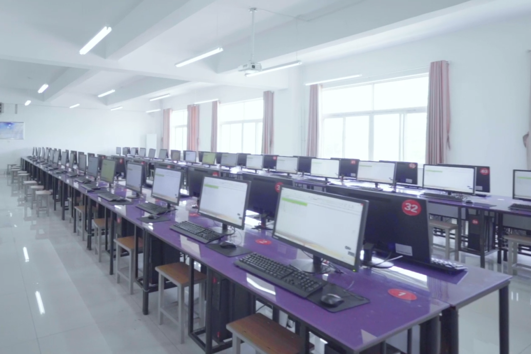 告别纸上谈兵！西安铁道技师学院实训室解锁你的职业通行密码