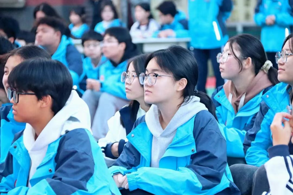 西安东方职业高级中学诗歌朗诵比赛圆满落幕 西安东方职业高级中学诗歌朗诵比赛圆满落幕