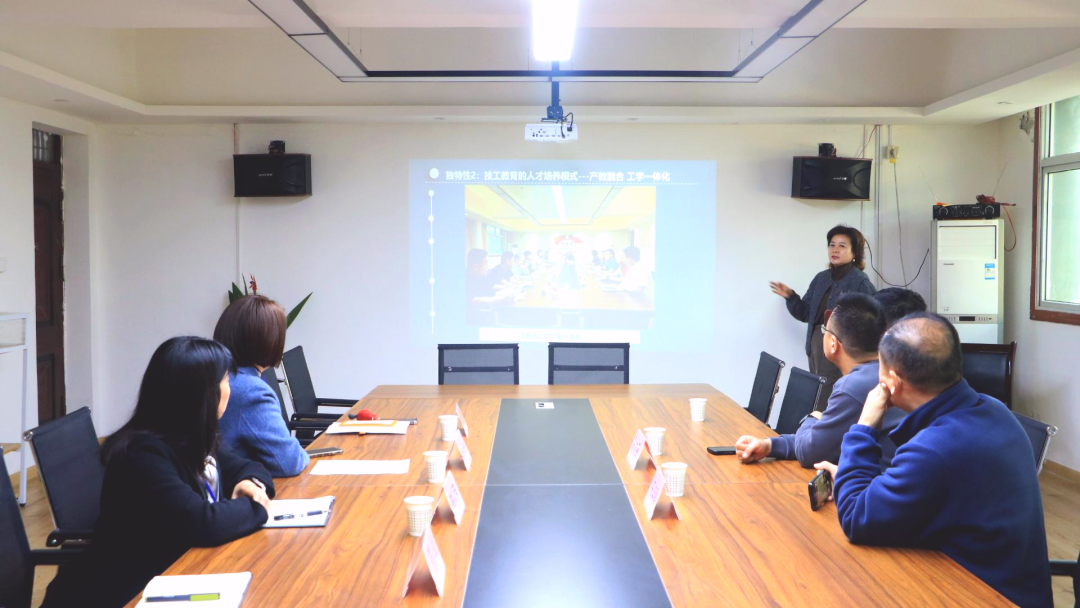 中国东方教育集团研究院赴陕西精工数码技术学校参观交流