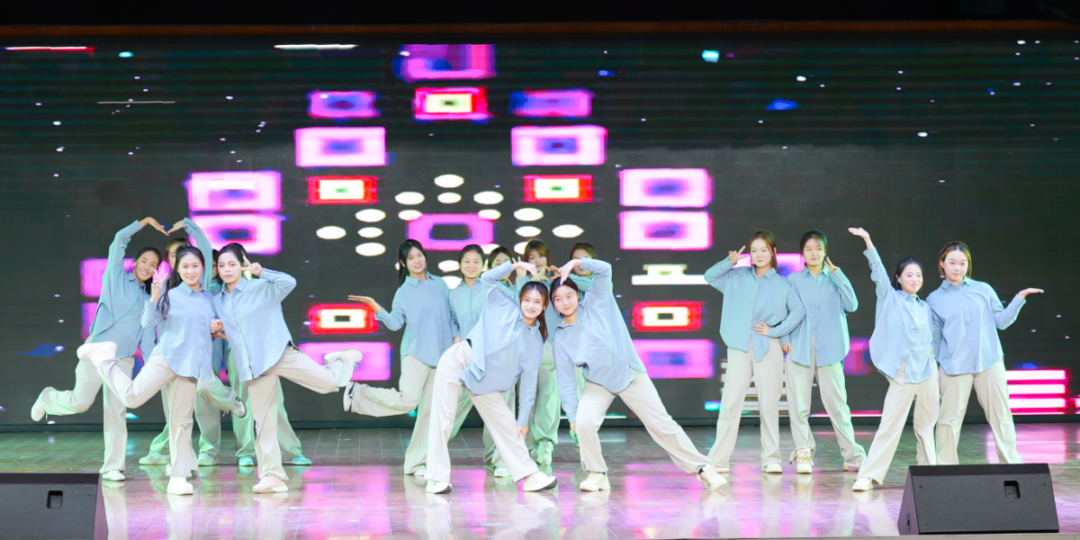 西安思源学院优选级华为ICT学院正式揭牌暨AI产业学院企业奖学金表彰大会