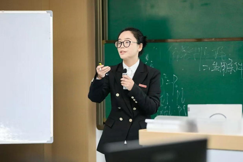 祝贺！西安汽车职业大学在2025年校级“AI赋能教学”教师教学能力大赛中斩获荣光