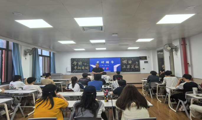 西京学院双核赋能学风建设 助力学子精准发力