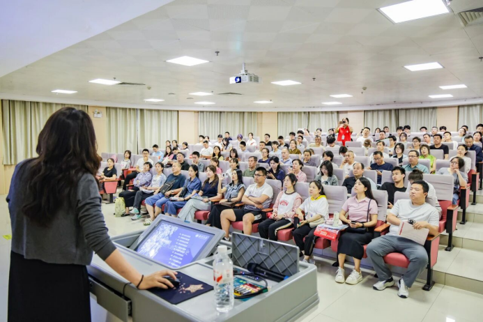 【高校咨询会】高考志愿填报咨询会在西京学院举办 |  “双一流”高校超80所！