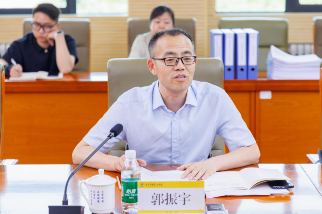 西安明德理工学院|陕西省教育厅实验室安全检查组专家到校检查指导工作