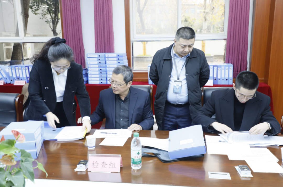 西安市人社局专家组莅临西安轨道交通技工学校开展年检工作