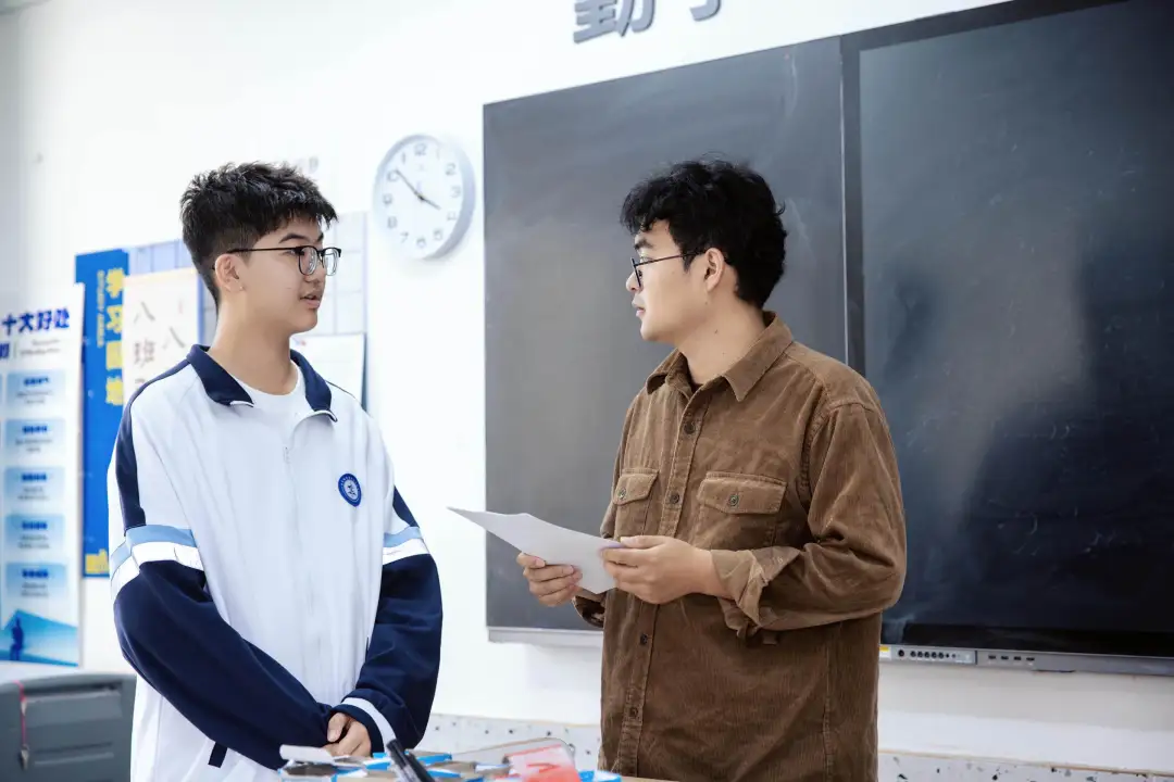 西安现代综合职业高中曹柏瑞在2025“朱雀杯”上荣获了全国二等奖。